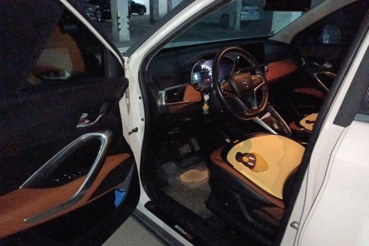 Used Baojun 510 2017 1.5L Automatic Luxury Model Driver Seat