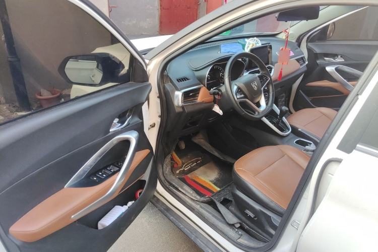Used Baojun 510 2017 1.5L Manual Luxury Model Driver Seat
