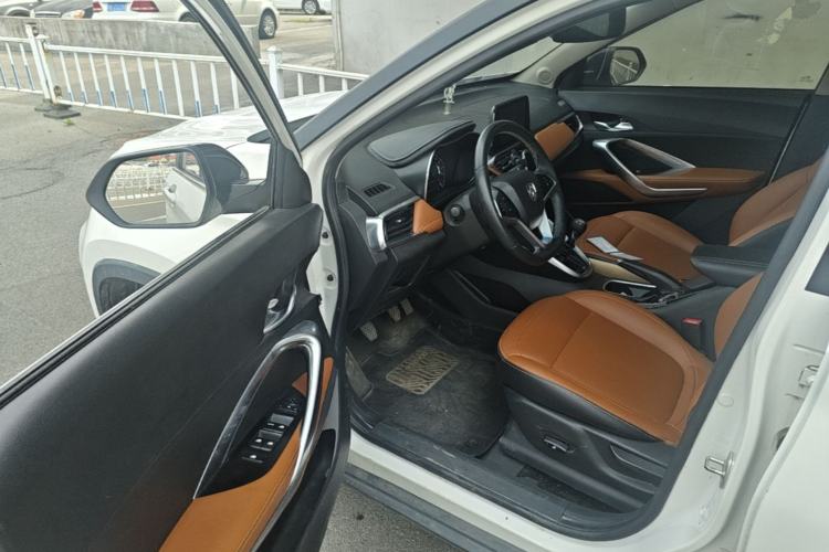 Used Baojun 510 2017 1.5L Manual Luxury Model Driver Seat