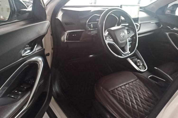 Used Baojun 510 2017 1.5L Automatic Luxury Model Driver Seat
