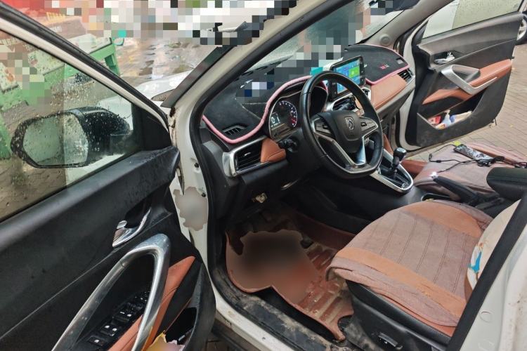 Used Baojun 510 2017 1.5L Manual Luxury Model Driver Seat