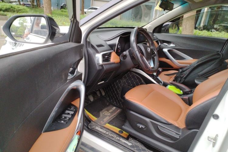 Used Baojun 510 2017 1.5L Manual Luxury Model Driver Seat