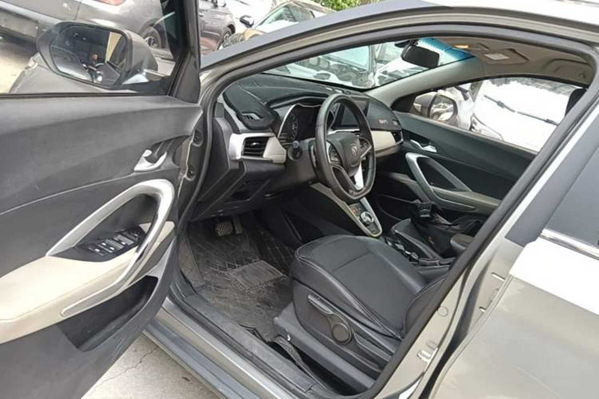 Used Baojun 510 2017 1.5L Automatic Fashion Model Driver Seat