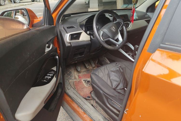 Used Baojun 510 2017 1.5L manual Comfort trim Driver Seat