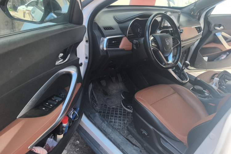 Used Baojun 510 2017 1.5L Manual Luxury Model Driver Seat