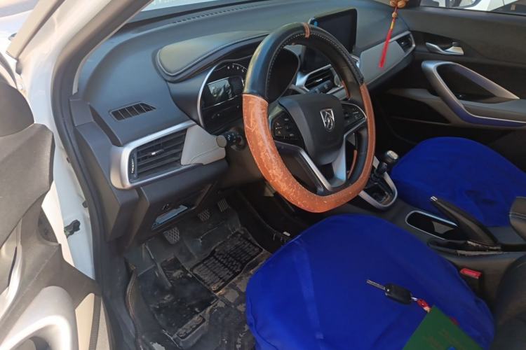 Used Baojun 510 2017 1.5L Manual Fashion Model Driver Seat