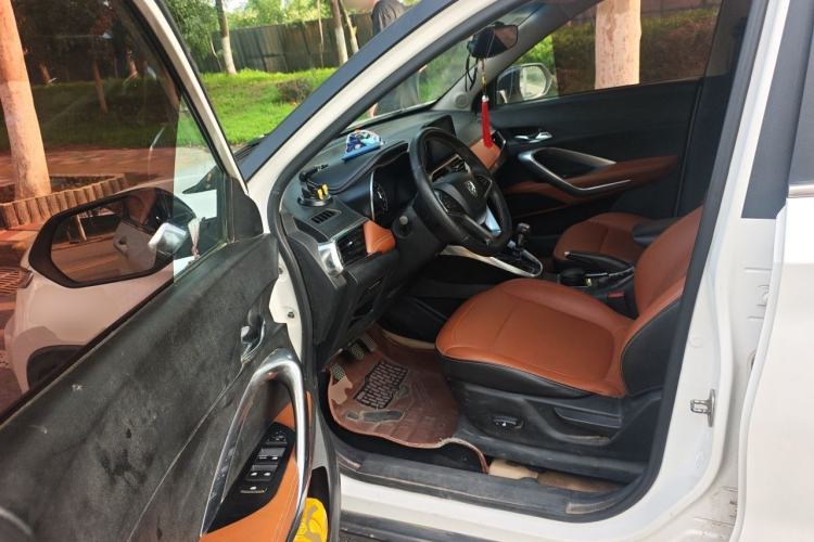 Used Baojun 510 2017 1.5L Manual Luxury Model Driver Seat