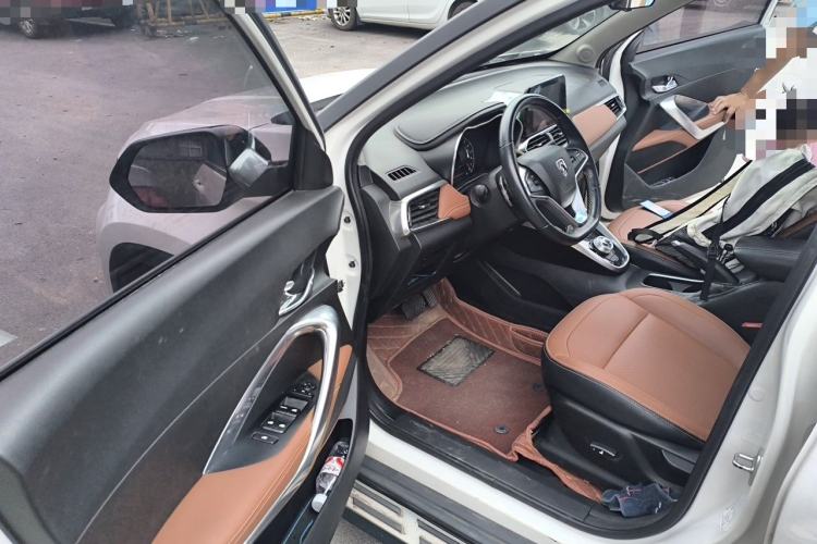 Used Baojun 510 2017 1.5L Automatic Luxury Model Driver Seat