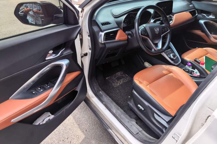 Used Baojun 510 2017 1.5L Automatic Luxury Model Driver Seat