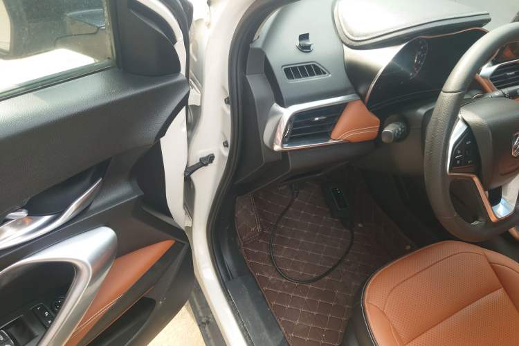 Used Baojun 510 2017 1.5L Manual Luxury Model Driver Seat