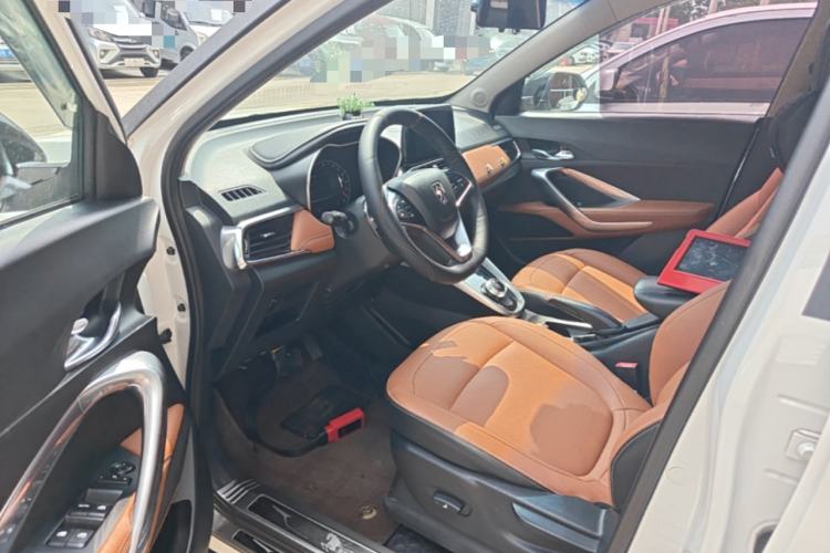 Used Baojun 510 2017 1.5L Automatic Luxury Model Driver Seat