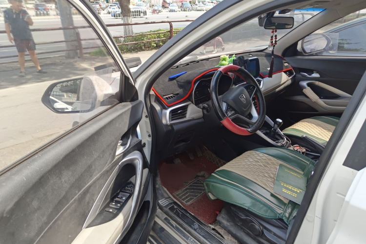 Used Baojun 510 2017 1.5L Manual Fashion Model Driver Seat