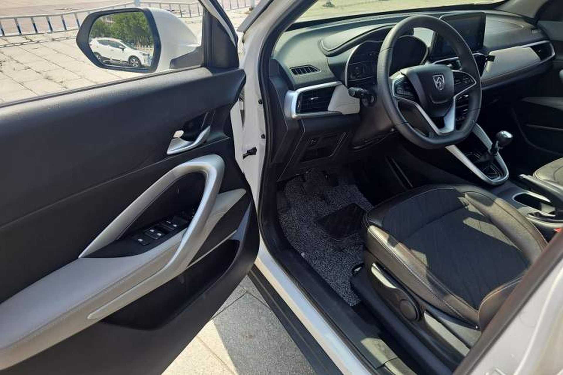Used Baojun 510 2017 1.5L Manual Fashion Model Driver Seat