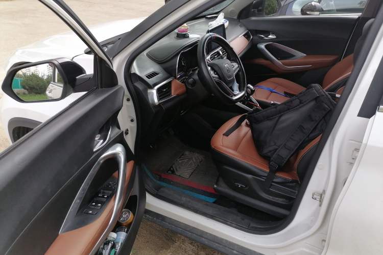 Used Baojun 510 2017 1.5L Manual Luxury Model Driver Seat