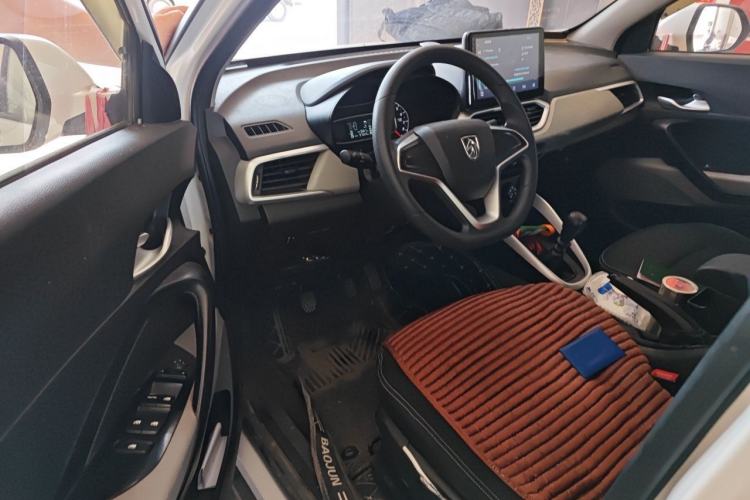 Used Baojun 510 2017 1.5L manual Comfort trim Driver Seat