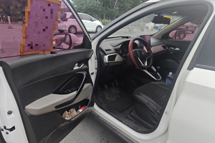 Used Baojun 510 2017 1.5L manual Comfort trim Driver Seat