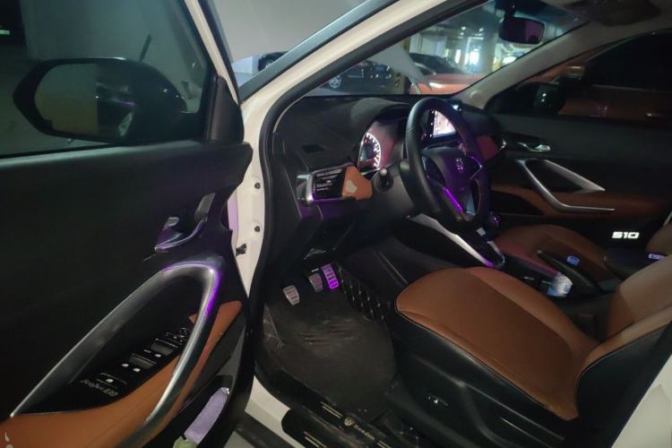 Used Baojun 510 2017 1.5L Manual Luxury Model Driver Seat