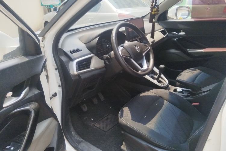 Used Baojun 510 2017 1.5L manual Comfort trim Driver Seat