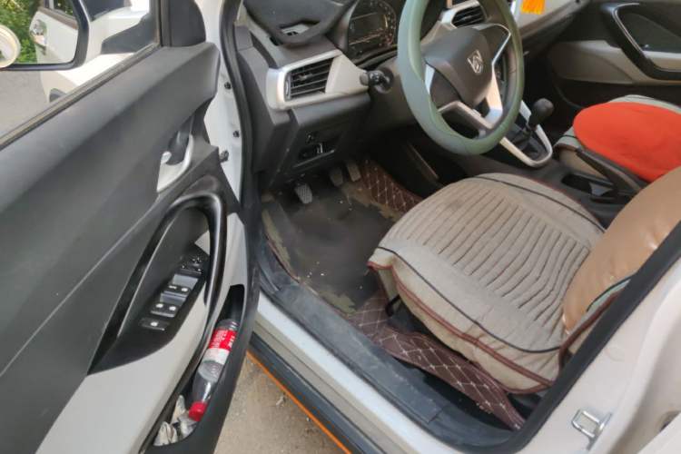 Used Baojun 510 2017 1.5L manual Comfort trim Driver Seat