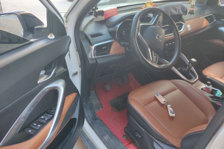 Used Baojun 510 2017 1.5L Manual Luxury Model Driver Seat