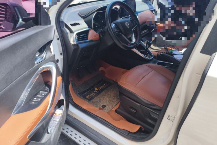 Used Baojun 510 2017 1.5L Manual Luxury Model Driver Seat