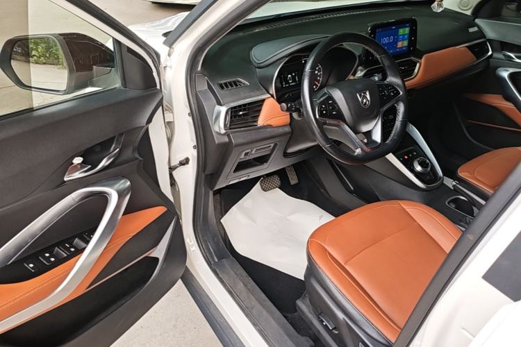 Used Baojun 510 2017 1.5L Automatic Luxury Model Driver Seat