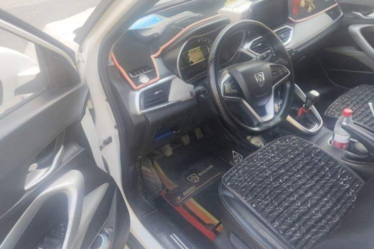 Used Baojun 510 2017 1.5L manual Comfort trim Driver Seat