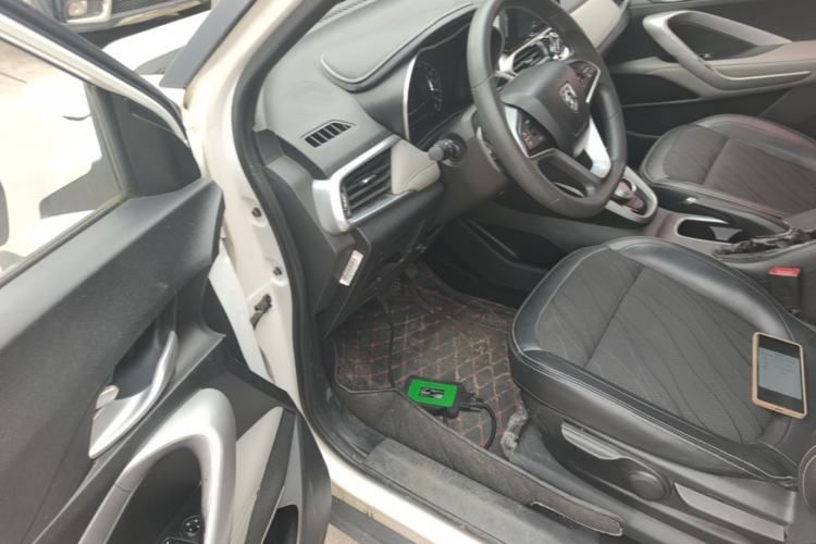 Used Baojun 510 2017 1.5L Automatic Fashion Model Driver Seat
