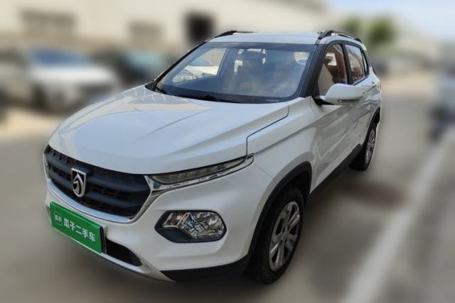 Used Baojun 510 2017 1.5L manual Comfort trim