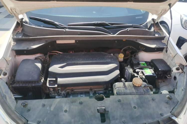 Used Baojun 510 2017 1.5L Manual Luxury Model Engine Bay