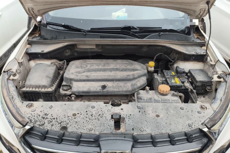 Used Baojun 510 2017 1.5L Manual Fashion Model Engine Bay