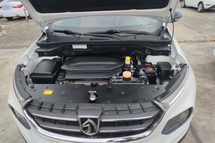 Used Baojun 510 2017 1.5L Automatic Luxury Model Engine Bay
