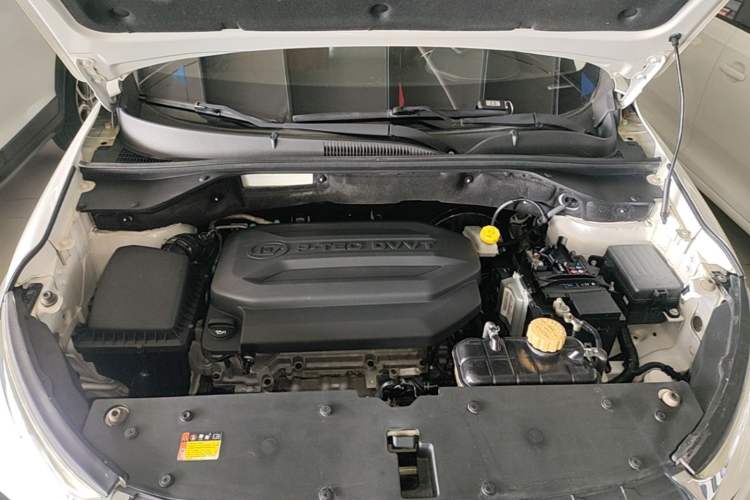 Used Baojun 510 2017 1.5L Manual Luxury Model Engine Bay