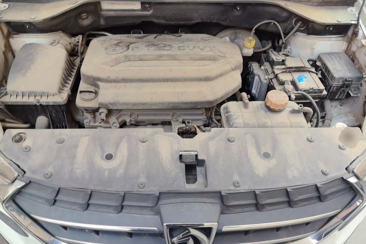 Used Baojun 510 2017 1.5L Manual Fashion Model Engine Bay