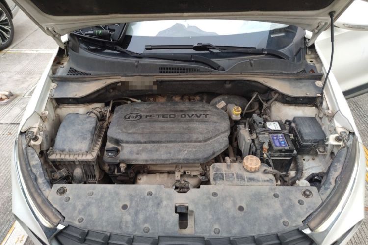 Used Baojun 510 2017 1.5L Manual Fashion Model Engine Bay