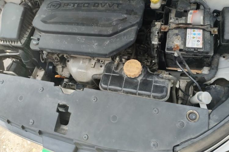 Used Baojun 510 2017 1.5L Automatic Fashion Model Engine Bay