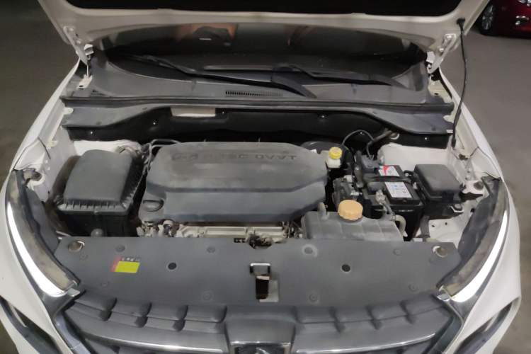 Used Baojun 510 2017 1.5L Automatic Luxury Model Engine Bay