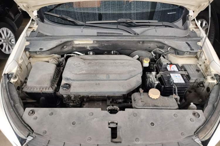 Used Baojun 510 2017 1.5L Automatic Luxury Model Engine Bay