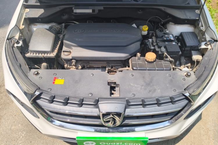 Used Baojun 510 2017 1.5L Automatic Fashion Model Engine Bay
