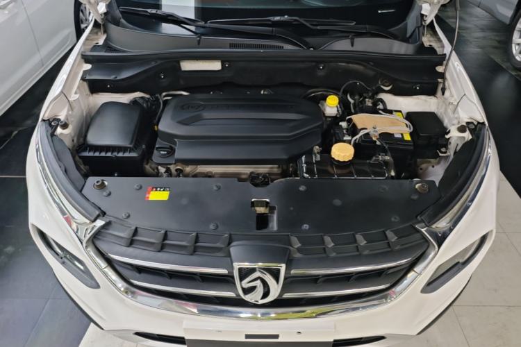 Used Baojun 510 2017 1.5L Automatic Luxury Model Engine Bay