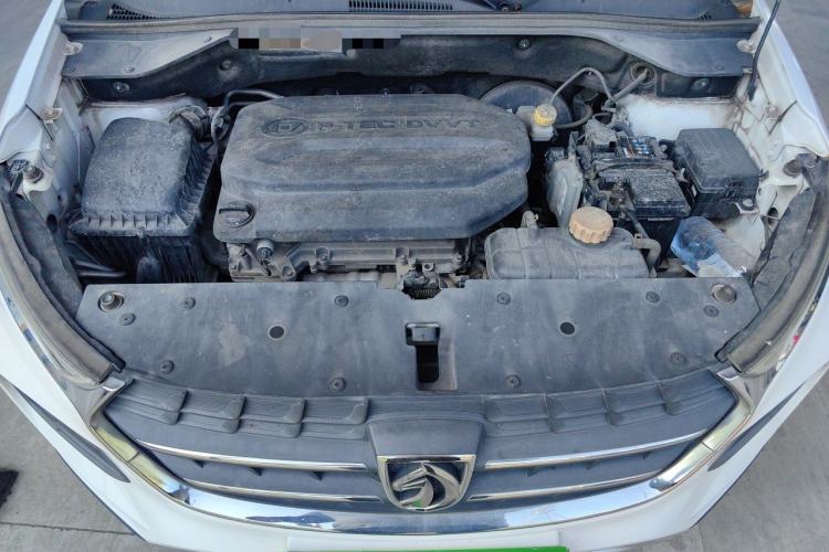 Used Baojun 510 2017 1.5L Manual Fashion Model Engine Bay