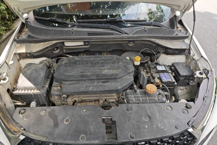 Used Baojun 510 2017 1.5L Manual Luxury Model Engine Bay