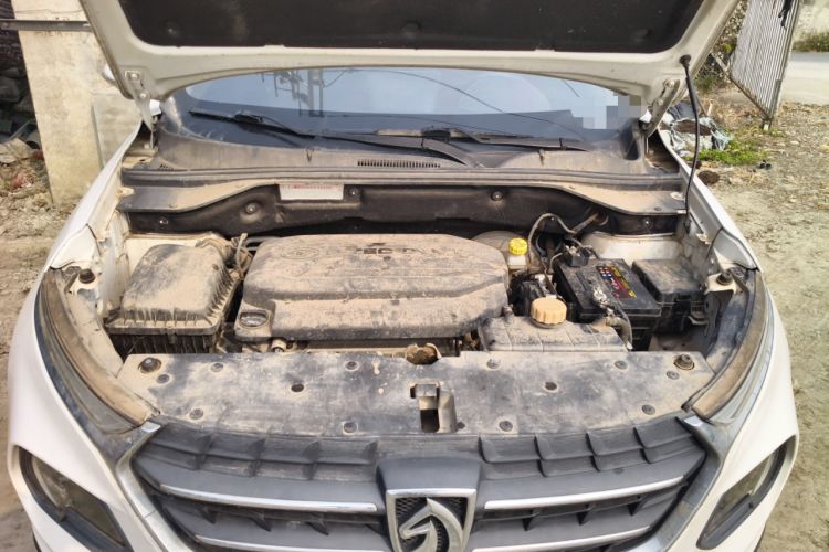 Used Baojun 510 2017 1.5L Automatic Fashion Model Engine Bay