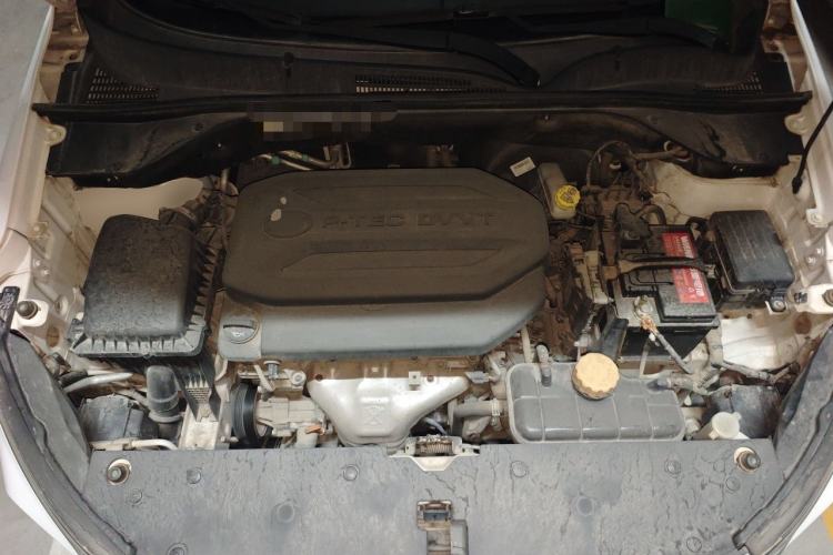 Used Baojun 510 2017 1.5L Automatic Fashion Model Engine Bay