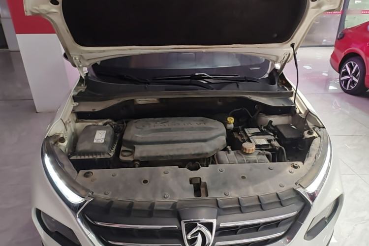 Used Baojun 510 2017 1.5L Manual Luxury Model Engine Bay