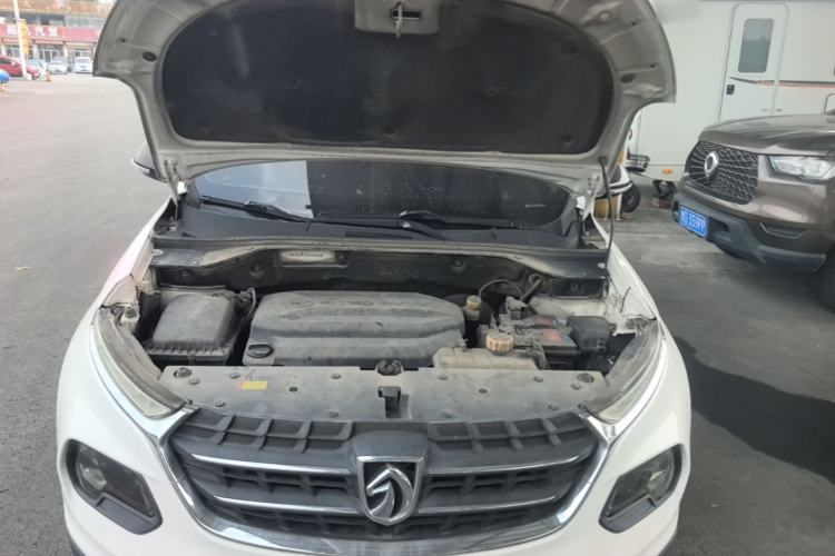 Used Baojun 510 2017 1.5L Manual Luxury Model Engine Bay