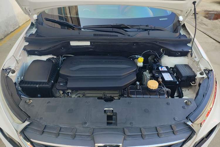 Used Baojun 510 2017 1.5L Manual Luxury Model Engine Bay