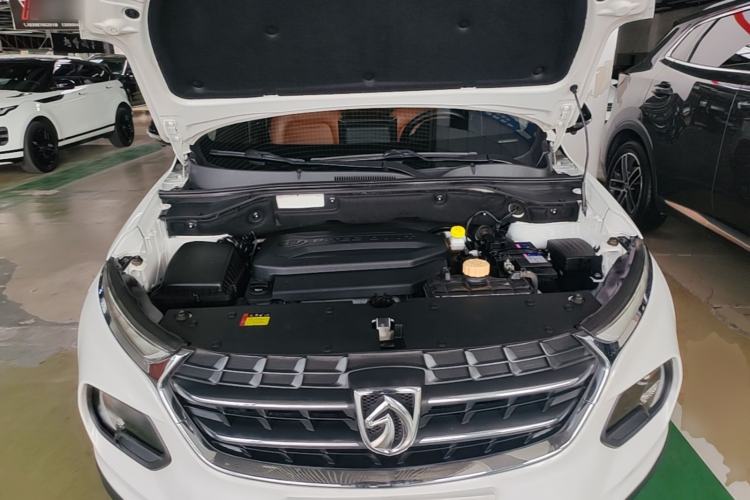 Used Baojun 510 2017 1.5L Automatic Luxury Model Engine Bay