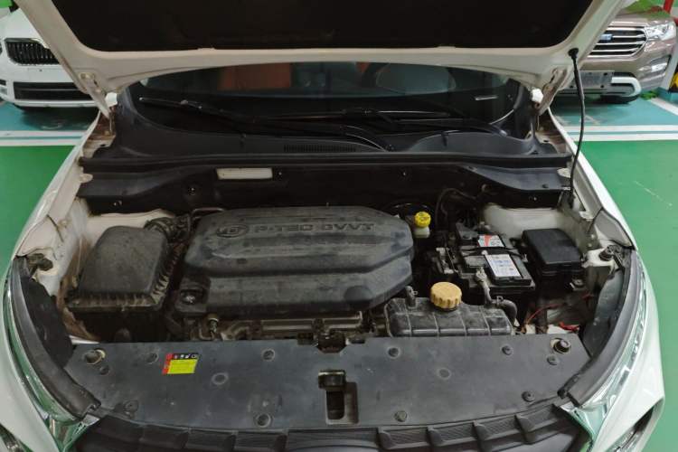 Used Baojun 510 2017 1.5L Automatic Luxury Model Engine Bay