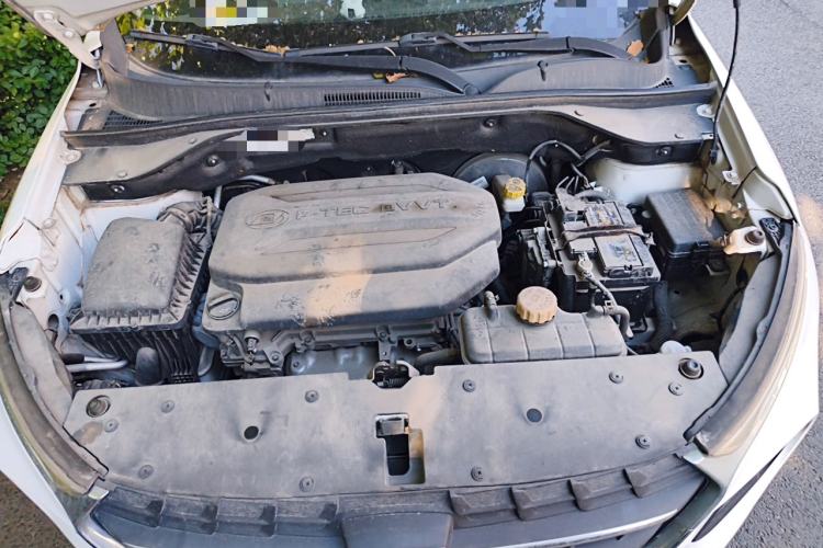 Used Baojun 510 2017 1.5L Automatic Fashion Model Engine Bay